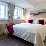 Hof Norderlueck - Ostseehotel Unter Reet *